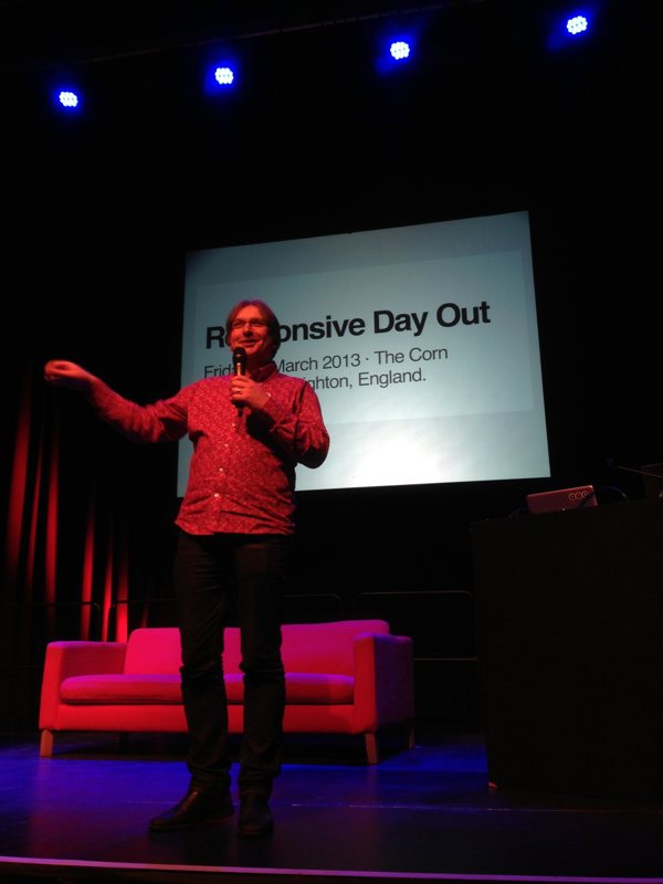 Jeremy Keith introducing Responsive Day Out
